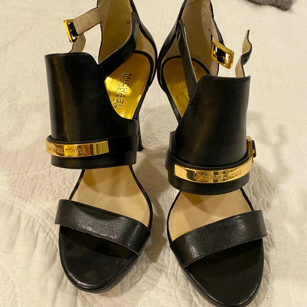 Michael Kors shoes size 9
